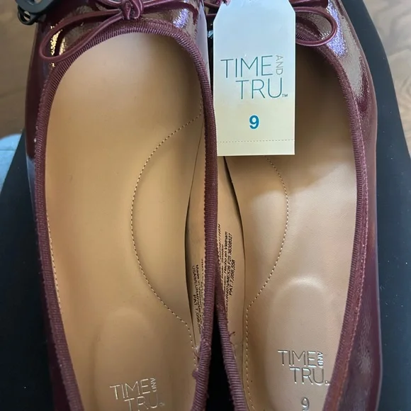 NWT! The Time & Tru Burgundy Ballet Block Heel with Bow Size 9. No Box. - Picture 10 of 14